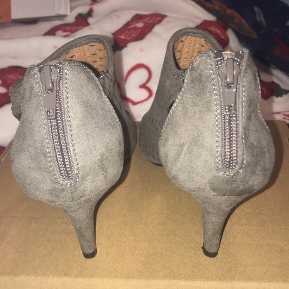 Style & Co Heels Suede like Material Dark Gray Open Toe 3”heel Zip back … - Picture 11 of 11
